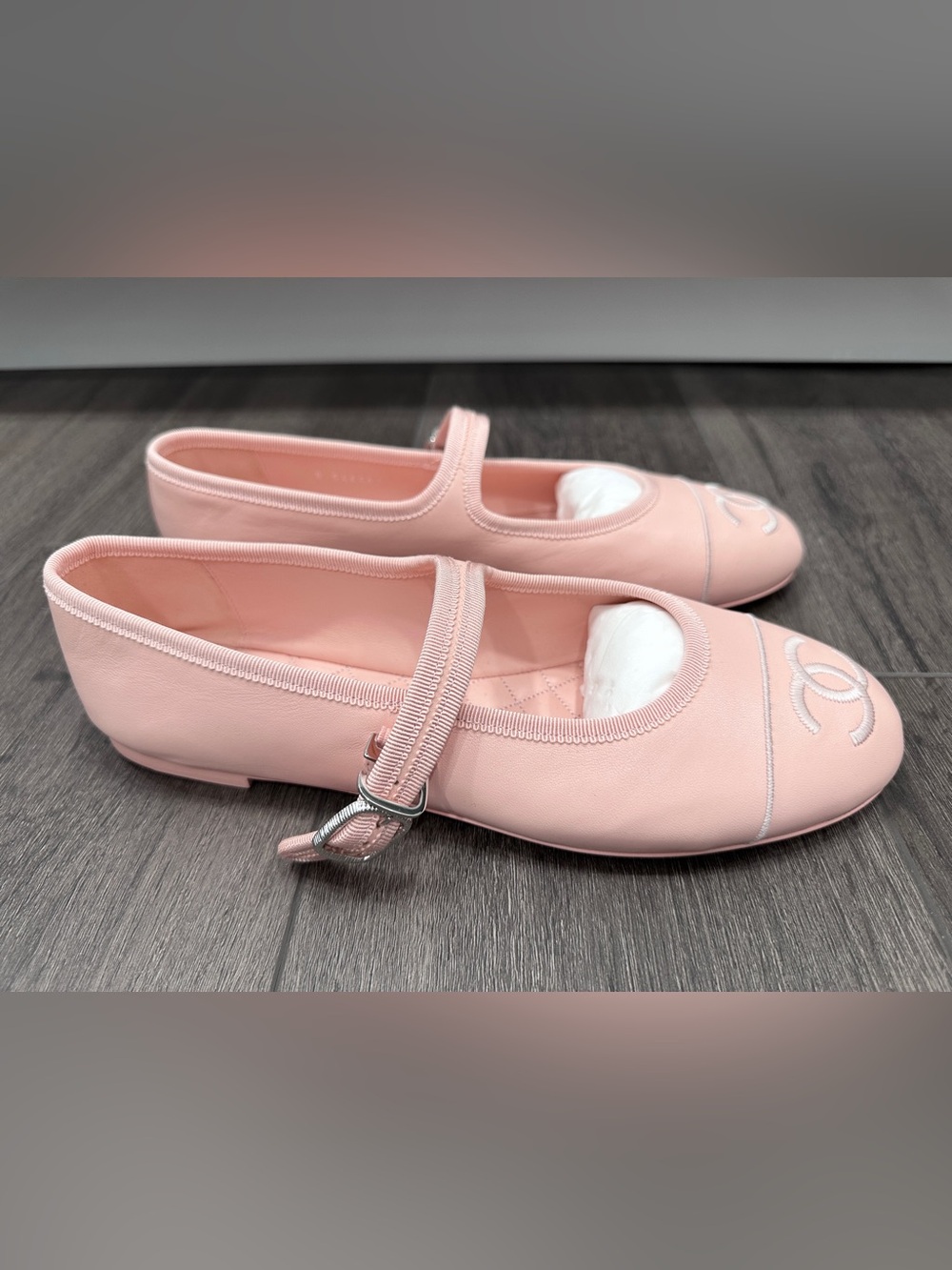 2026 CHANEL CC LOGO PINK LEATHER MARYJANE BALLET FLATS SHOES SILVER BUCKLE 40.5 - Picture 3 of 14